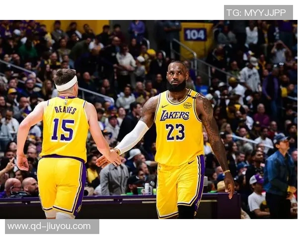 奥尼尔谈里夫斯表现出色但詹姆斯回归后将面临角色调整挑战